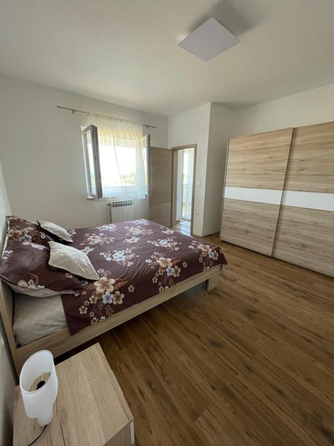 Apartman Varea Ližnjan Exterior foto